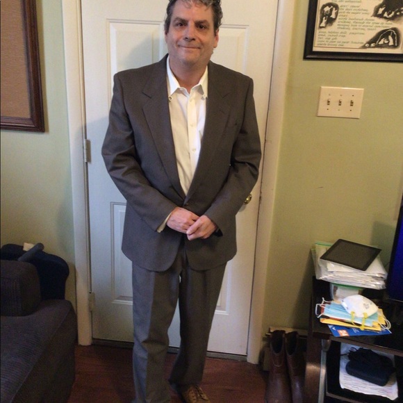 Suits - Picture 1 of 6